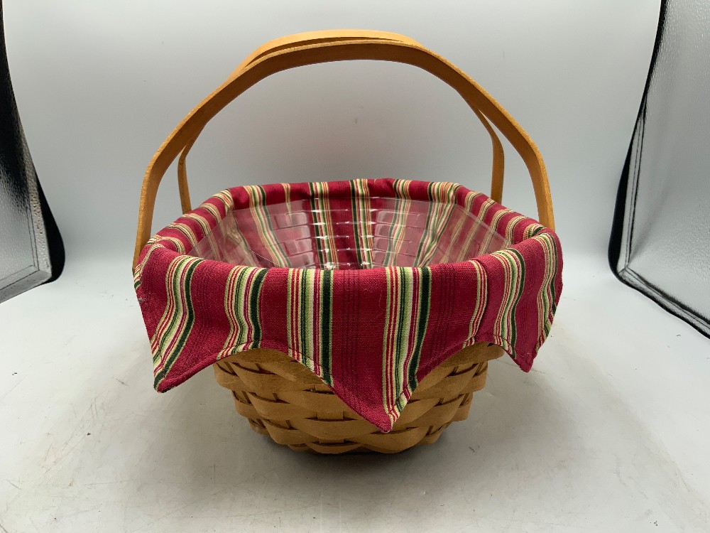 Longaberger 2006 Christmas Collection Natures Garland Basket w/ Protector