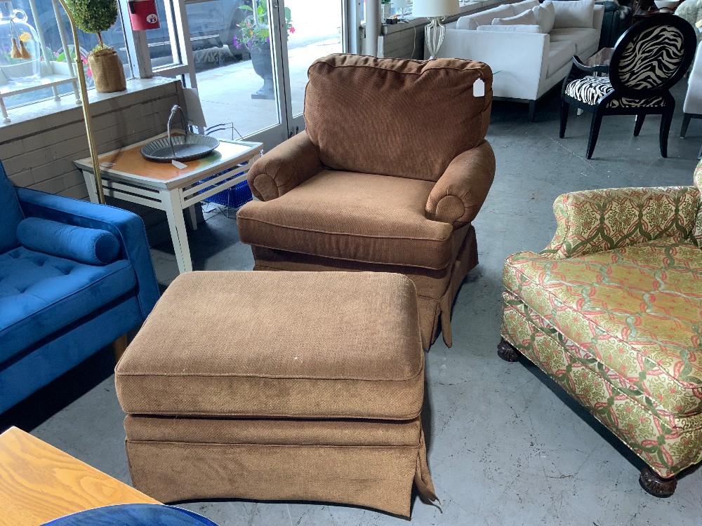 Sofa Chair w/ Ottoman
