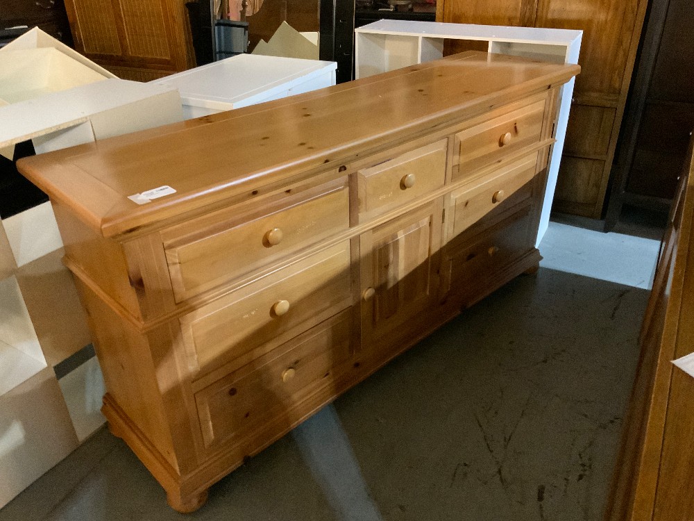Broyhill Dresser