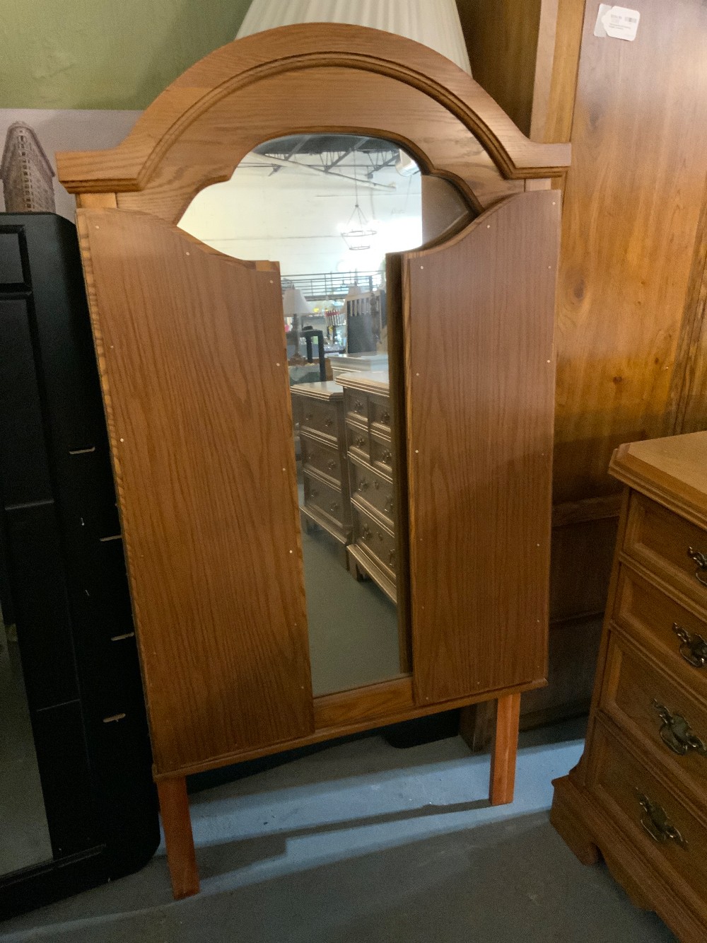 Basset Dresser w/ Mirror