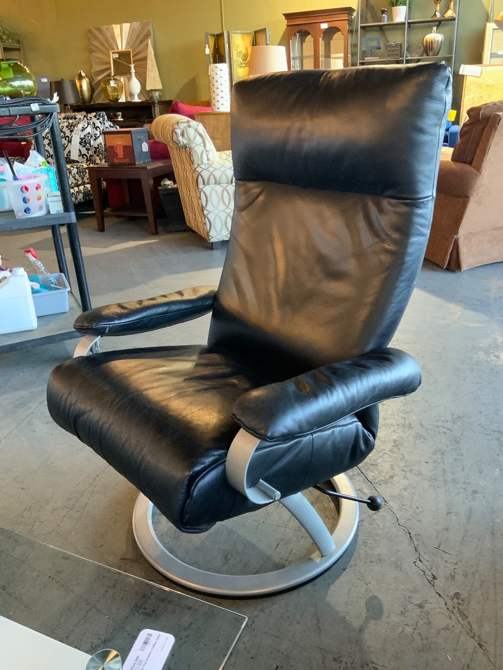 Lafer Black Leather Zero Gravity Reclining Chair