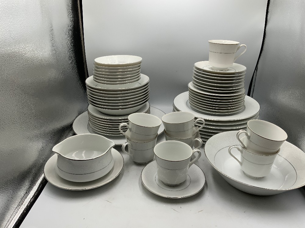 Wakefield Fine China 66 pc Dish Set