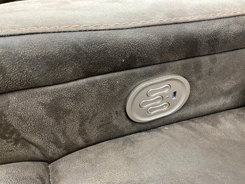 Brown Electric Recliner w/ Cup Holder