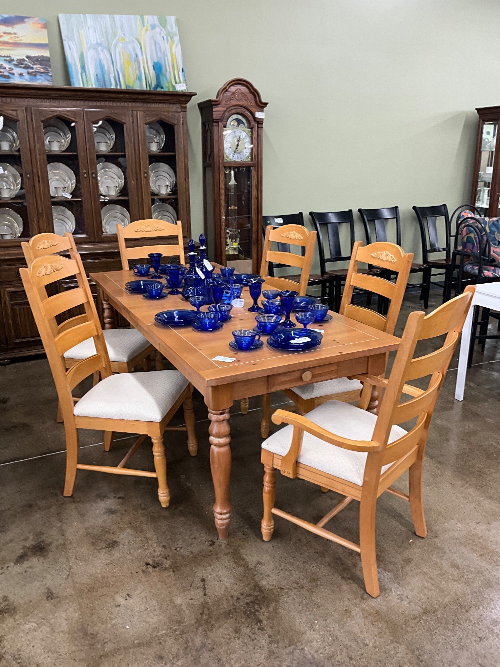 Broyhill Fontana Table w/ 6 Chairs