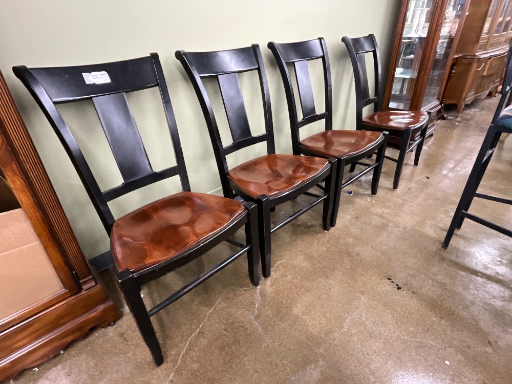 Nichols & Stone Set of 4 Chairs