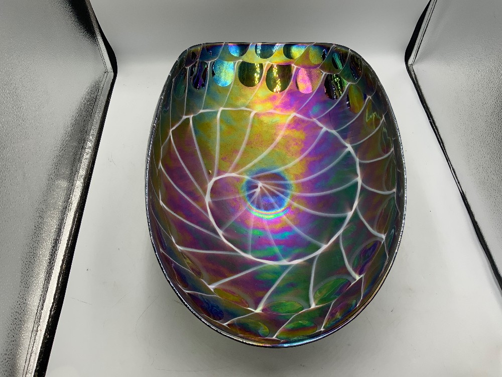 Lg Glass Shell Bowl