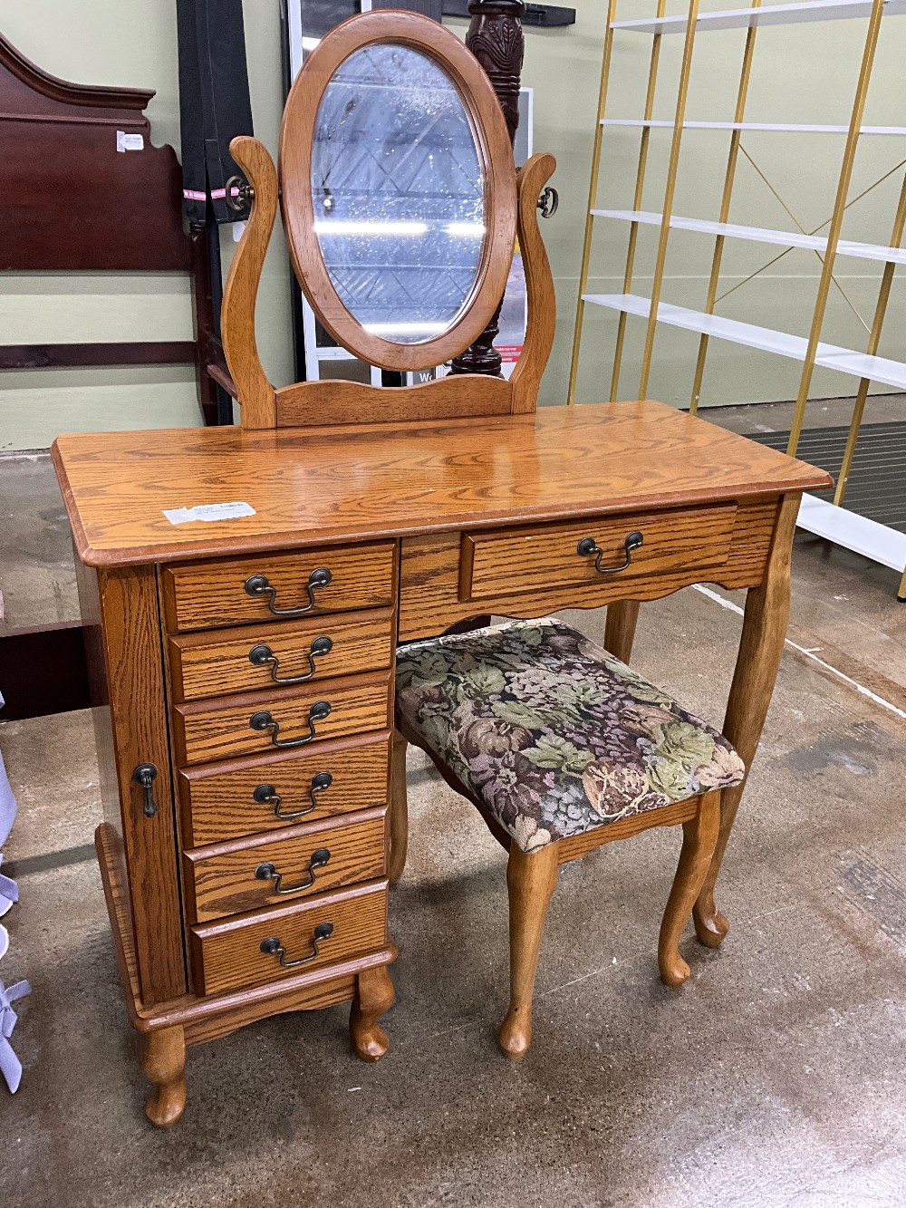 Powell Vanity W/Stool