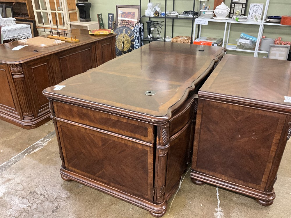 Havertys Executive Desk