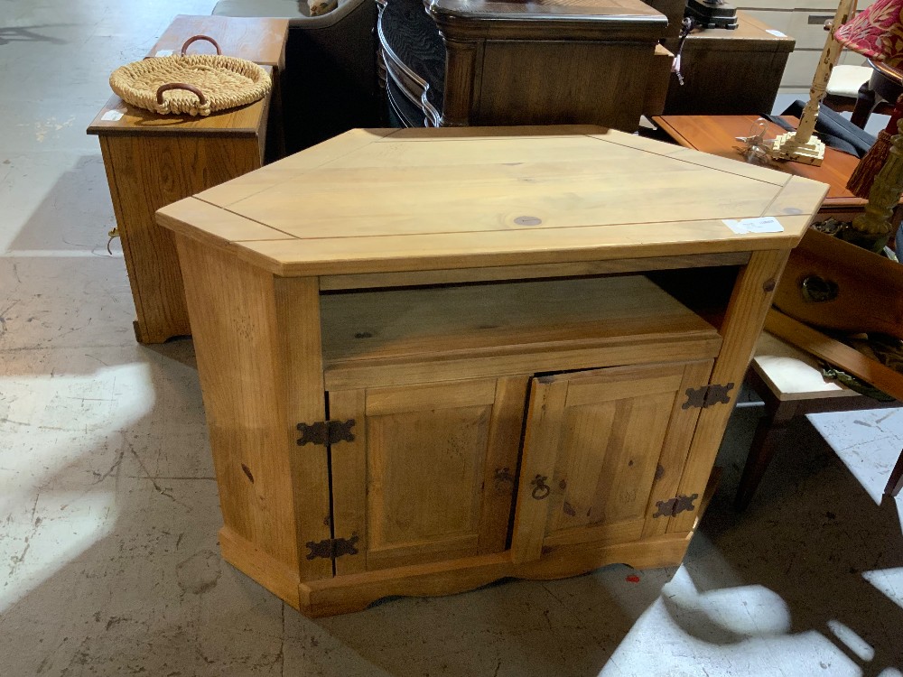 Corner Tv Stand
