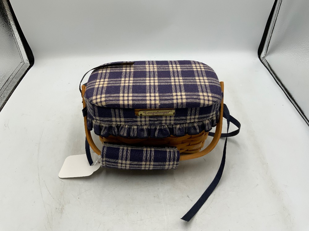 Longaberger 1998 Dresden Basket