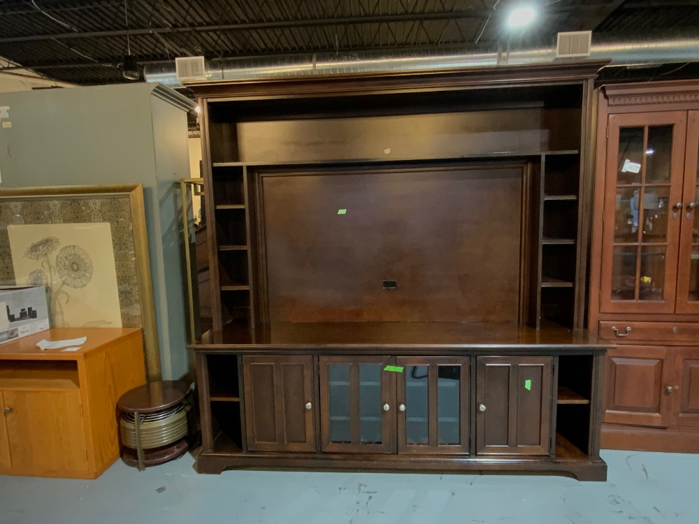 2Pc Stanley Furniture Entertainment Center