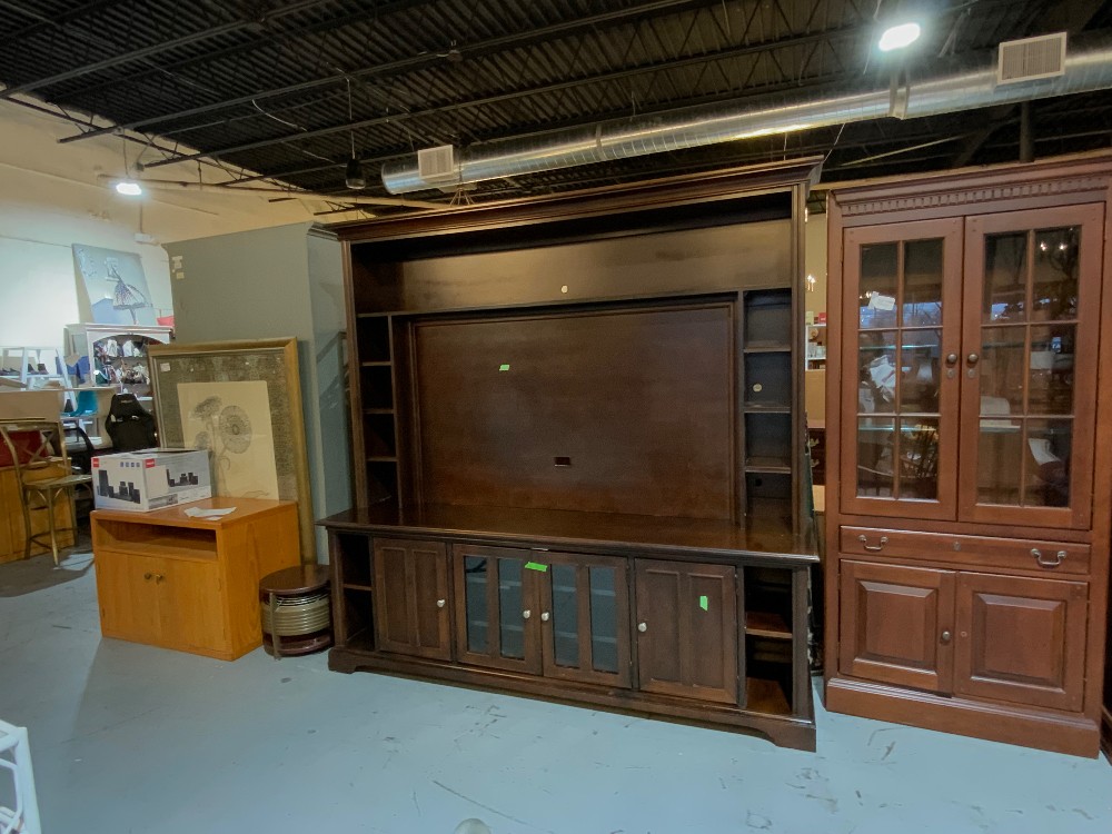 2Pc Stanley Furniture Entertainment Center