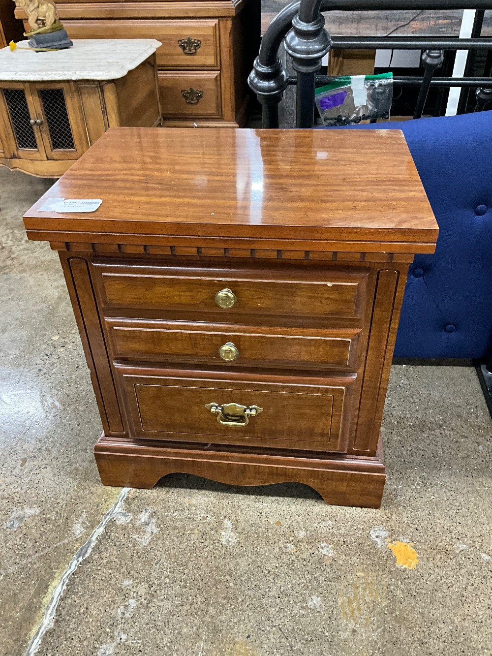 Broyhill Nightstand