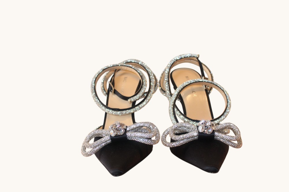 Mach & Mach Double Crystal Bow Pointed Pump sz 9