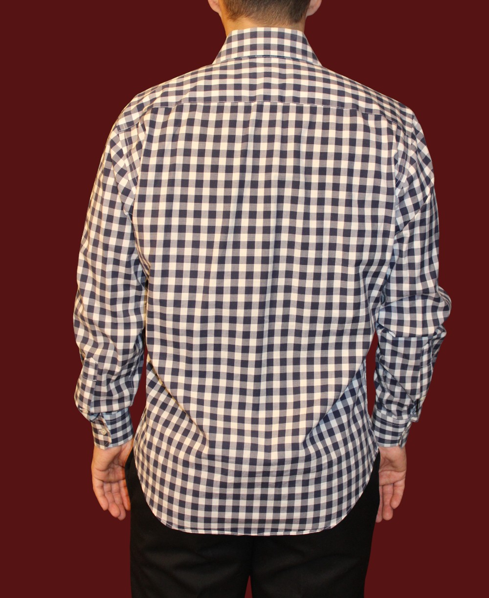 Caliber Men's Blue and White Plaid Button Down (Sz M)