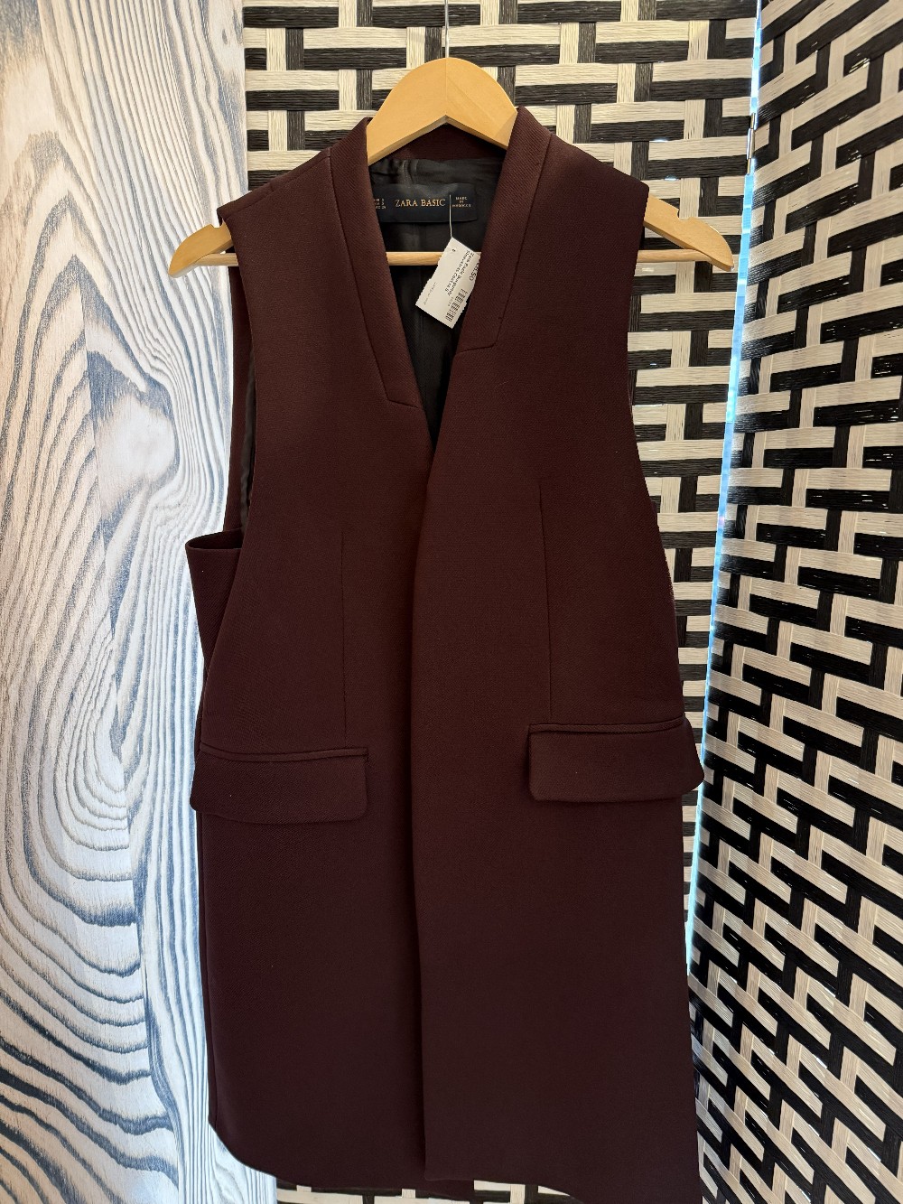 Zara Basic Burgundy Sleeveless Coat sz S