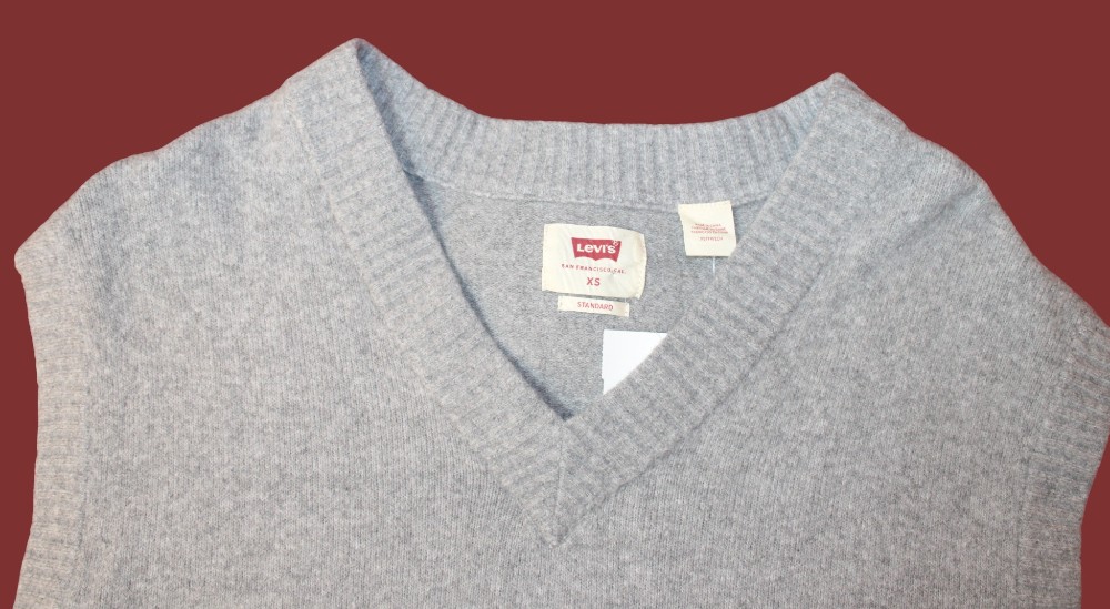 NWT Levi's Grey Sweater Vest (Sz XS)