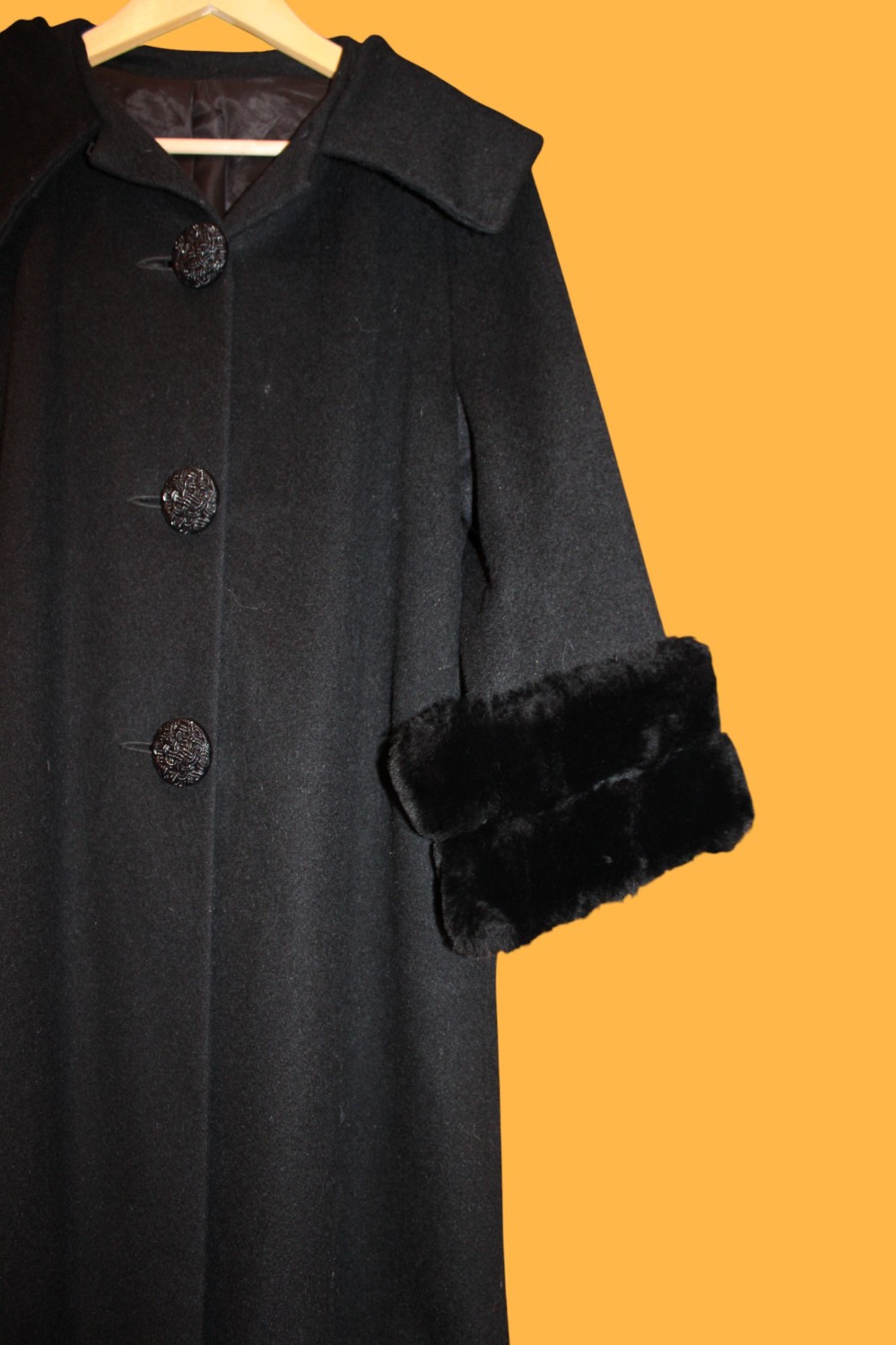 Black Wool Coat with Fur Wrist N (Sz M)