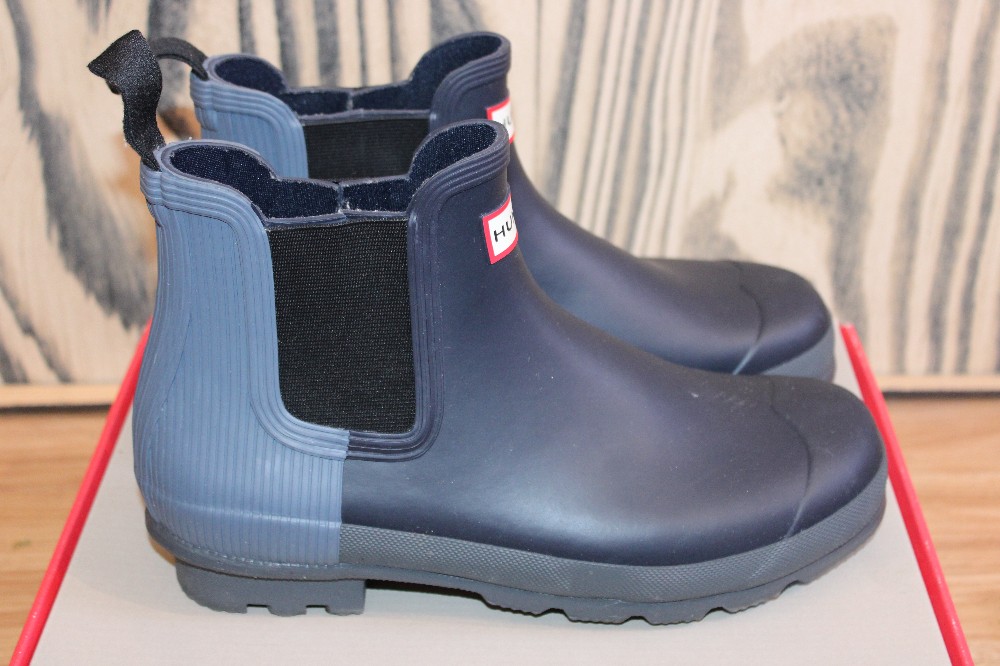 Hunter Blue Two-Tone Ankle Boots Sz 9
