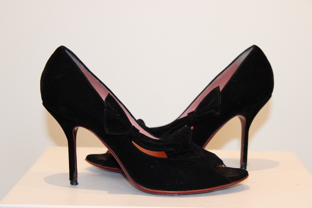 Eileen Shields Black Velvet Bow Detail Matchstick Heel (Sz 6)