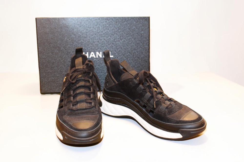 Chanel Fabric Calfskin Suede CC Black Sneaker sz 39