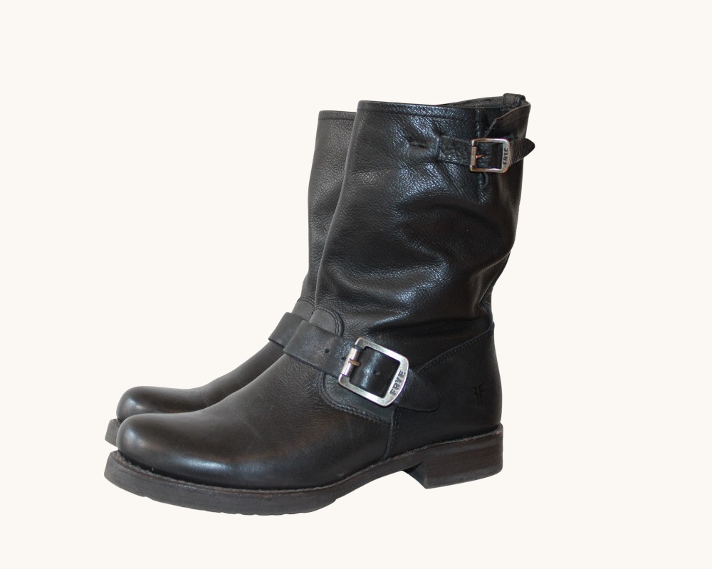 Frye Vicky Engineer Boot (Sz 7.5)