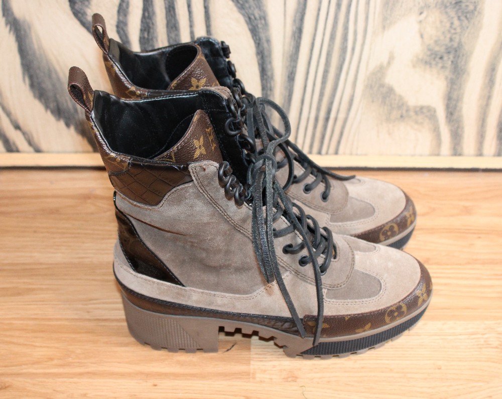 Louis Vuitton Monogram Laureate Platform Desert Boots sz 39