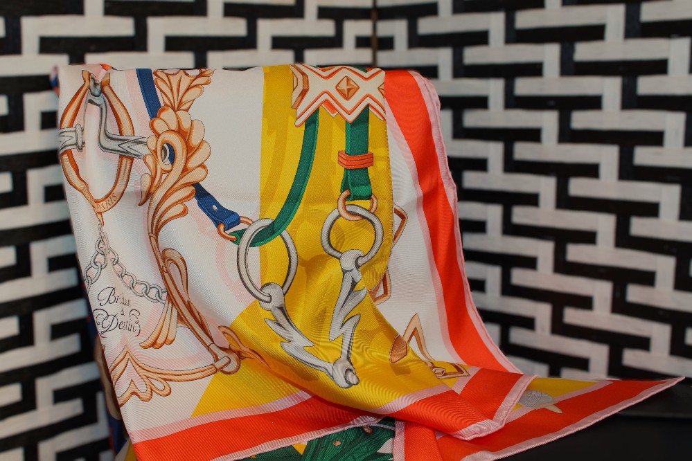 Hermes Brides et Destin Scarf