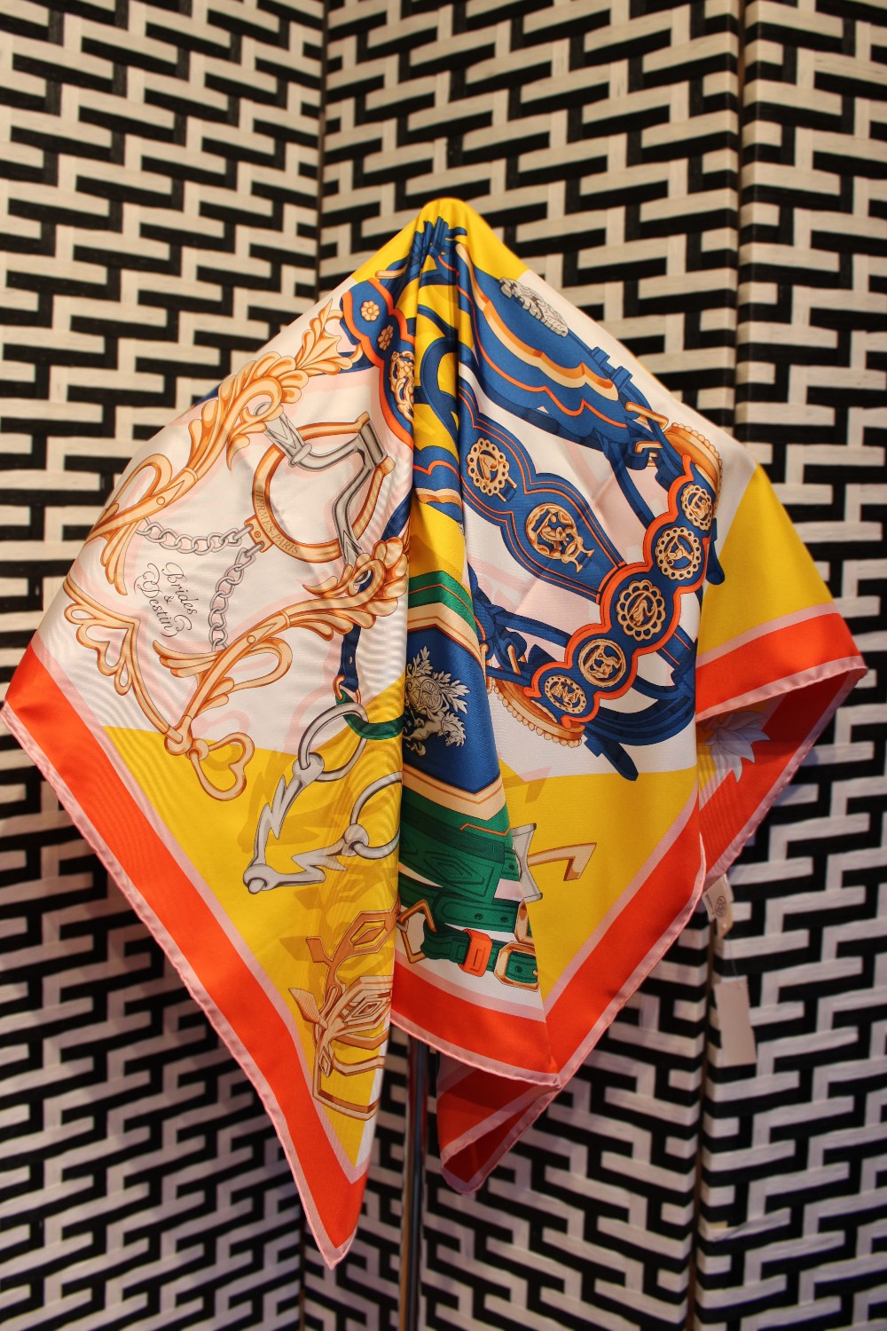Hermes Brides et Destin Scarf
