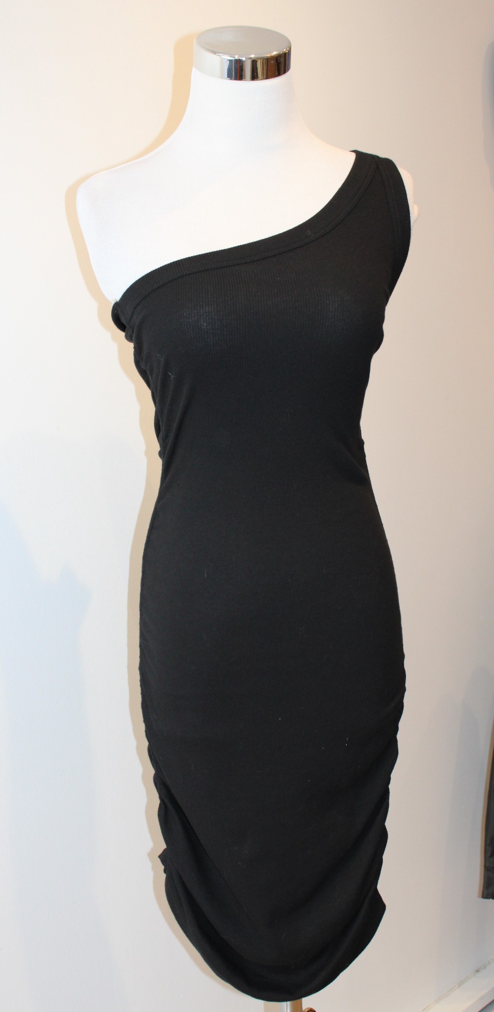 NWT Sundays Black Braya One Shoulder Dress sz 1