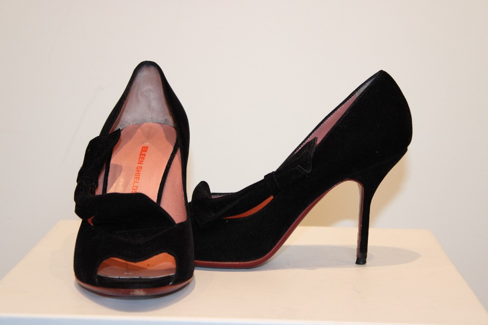 Eileen Shields Black Velvet Bow Detail Matchstick Heel (Sz 6)