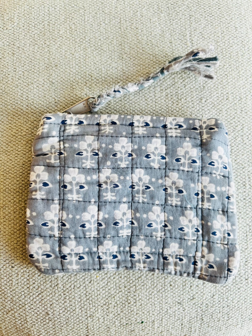 Quilted Pouch - Gray Flowers