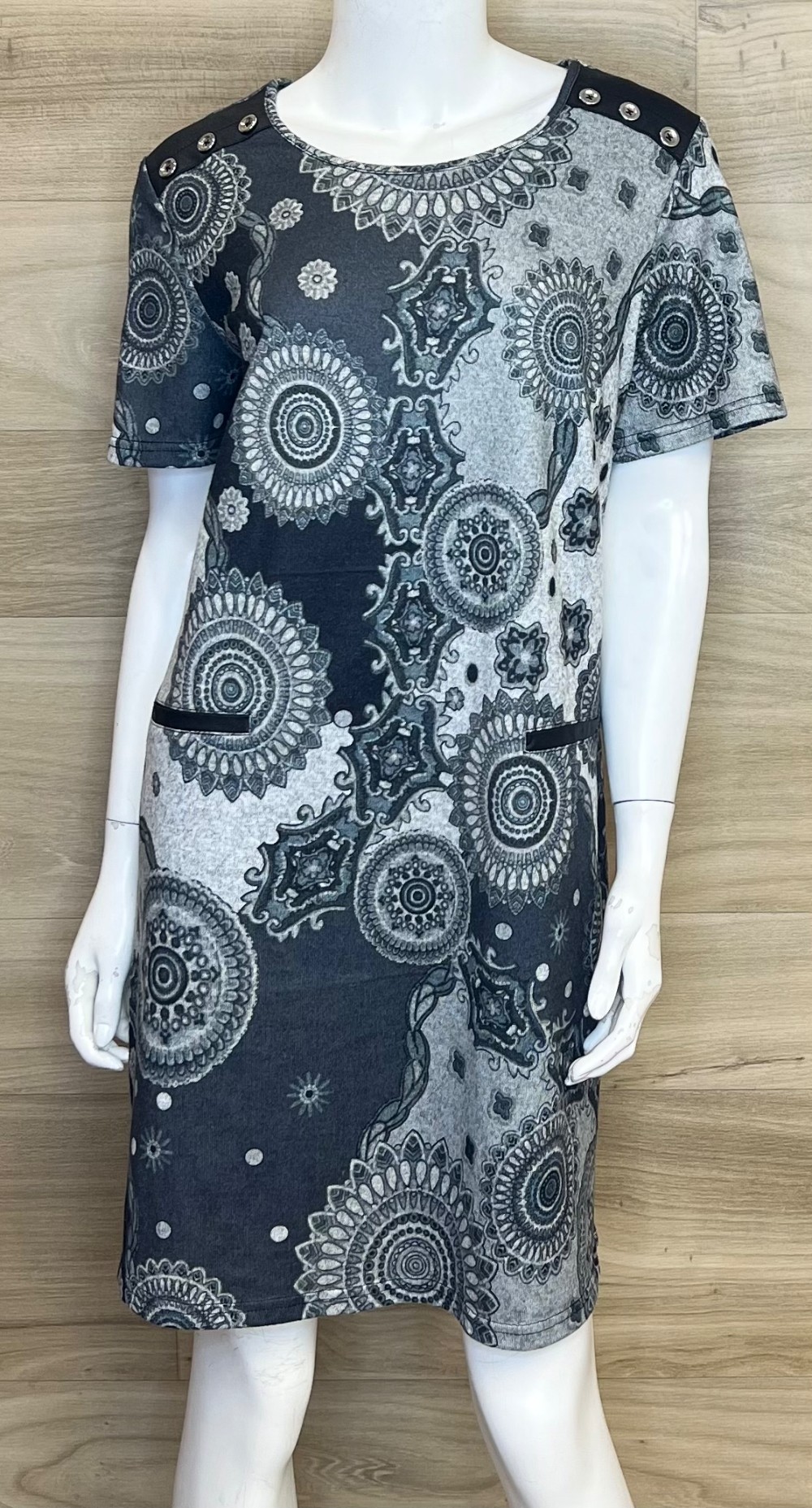 Robe Marie Claire (L) Grise Motifs (Faux Cuir)