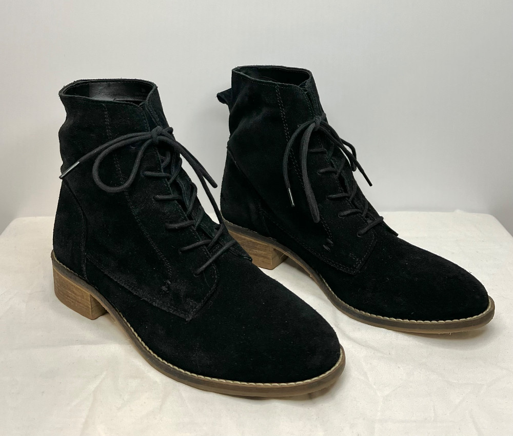 Bottes Le Chateau (39/8.5) noir (Suede Veritable)