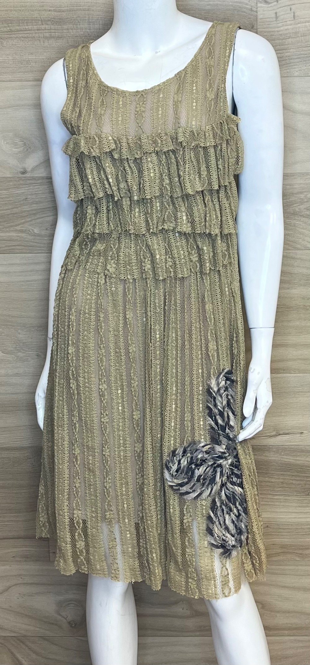 Robe Missmash (S/M) beige étage de volants (bohème)