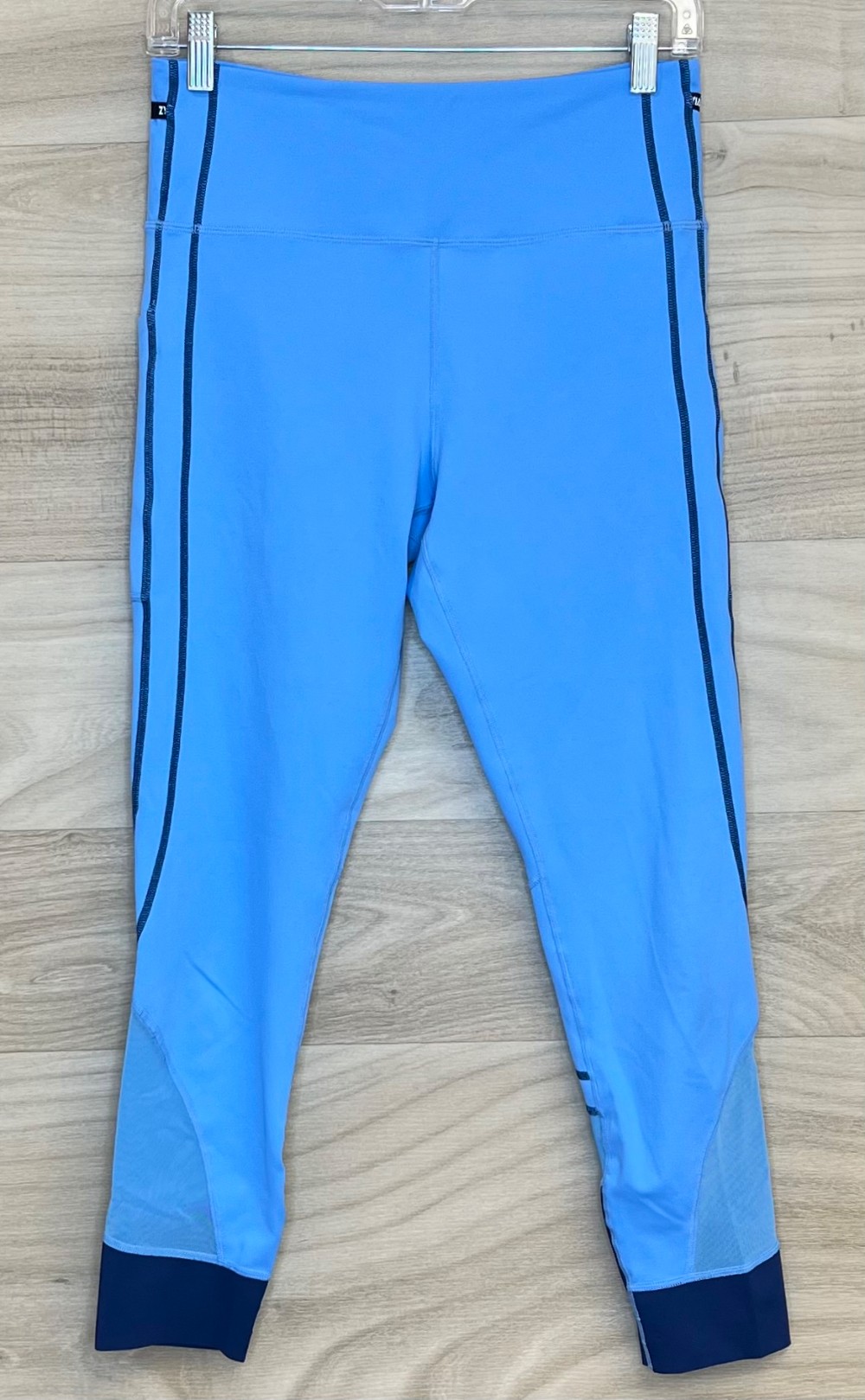 Ensemble 2mcx Zyia (M) bleu (leggins et camisole)