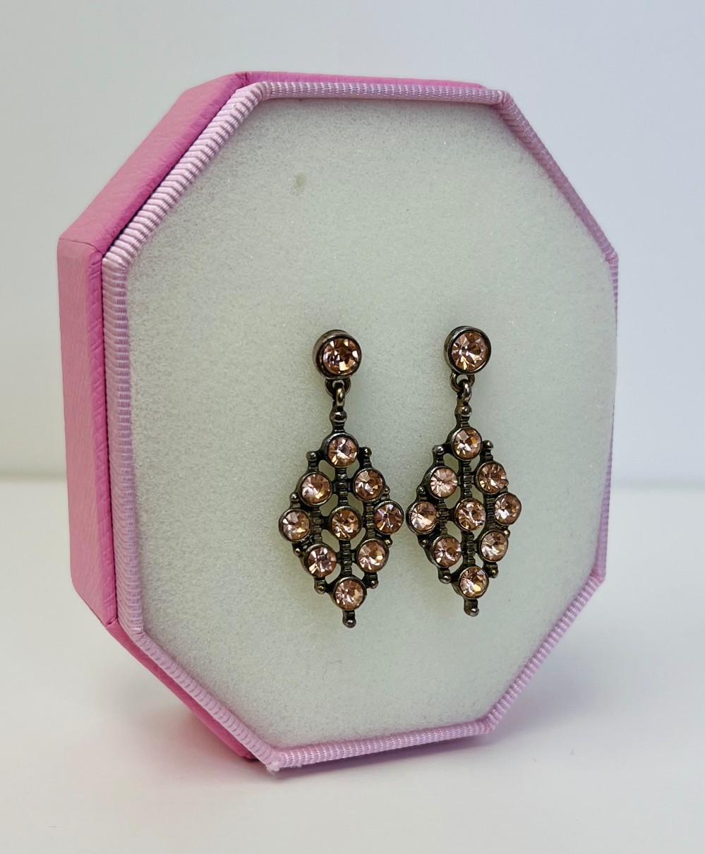 Boucle d'oreille diamants roses
