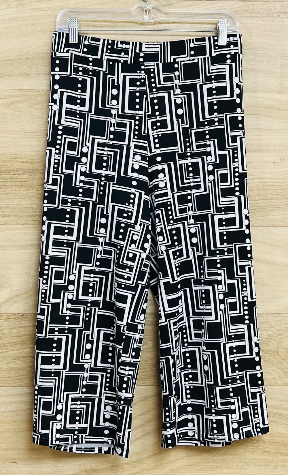 Capri Amani Culture (2X/20) noir et blanc