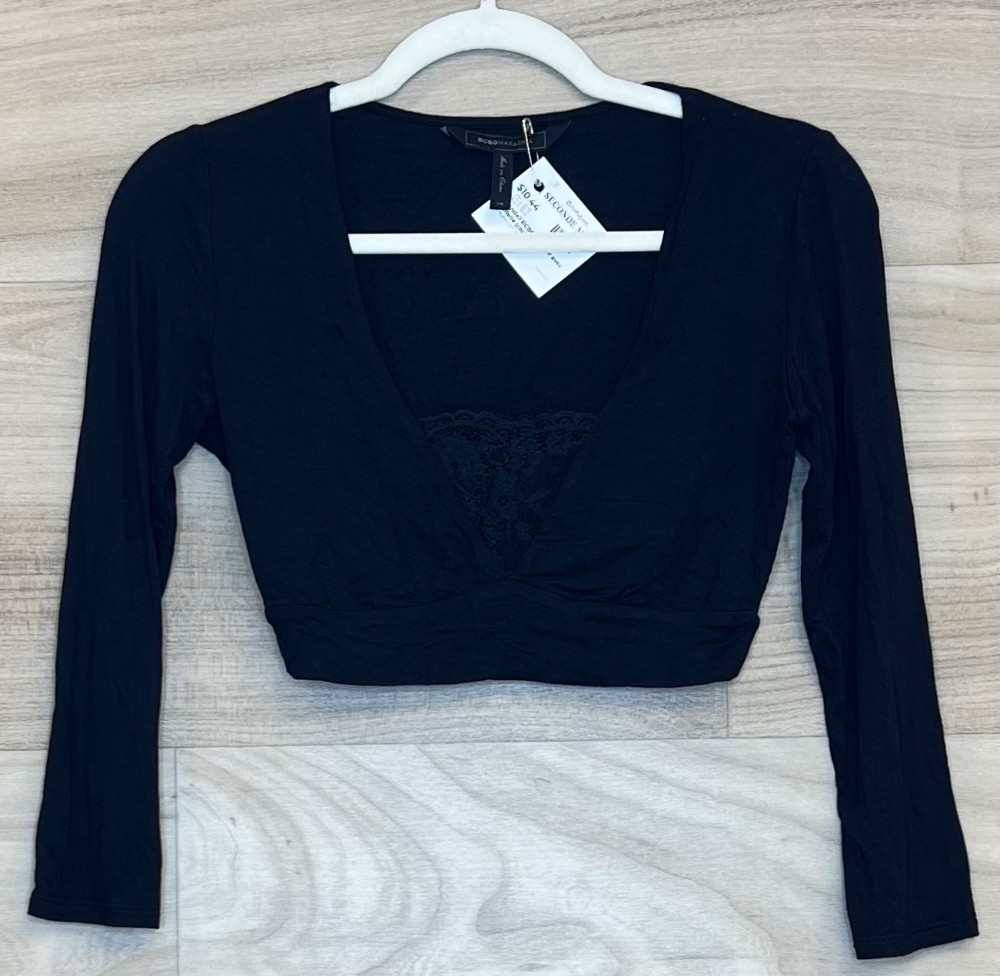 Chandail BCBG (XS) noir avec dentelle (court)