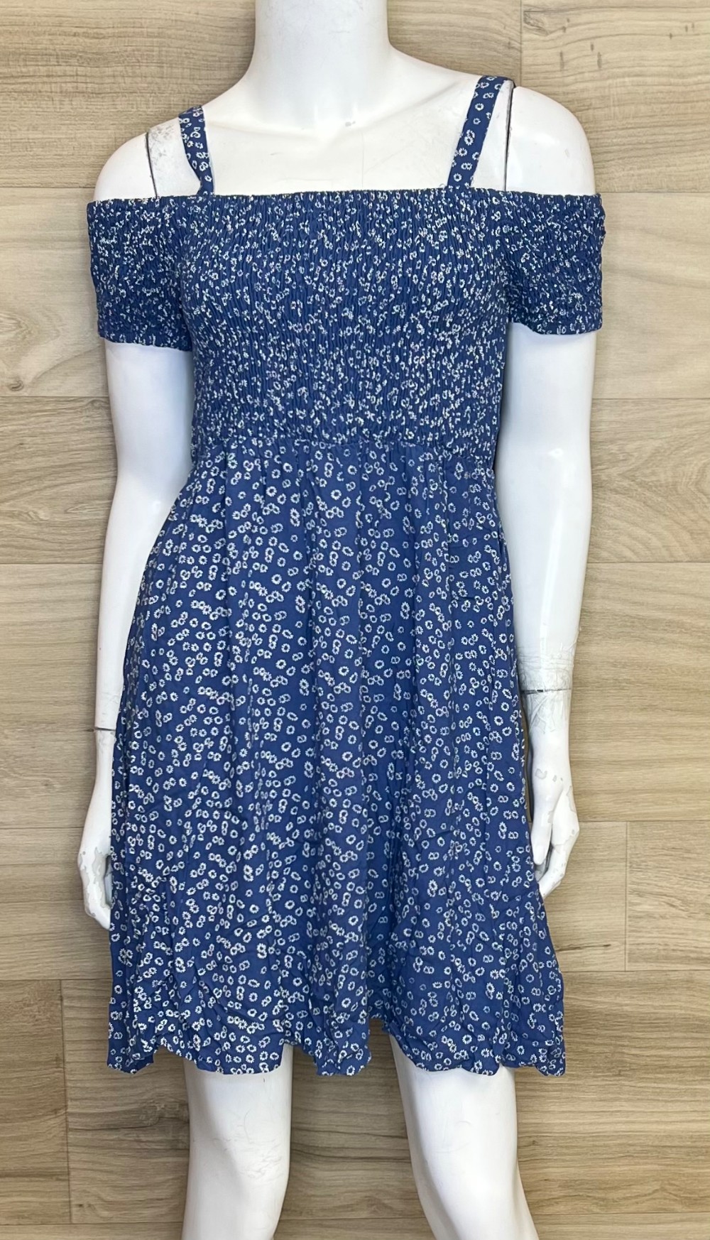 Robe San Francisco (M) Bleu fleuri blanc (nid d'abeille)