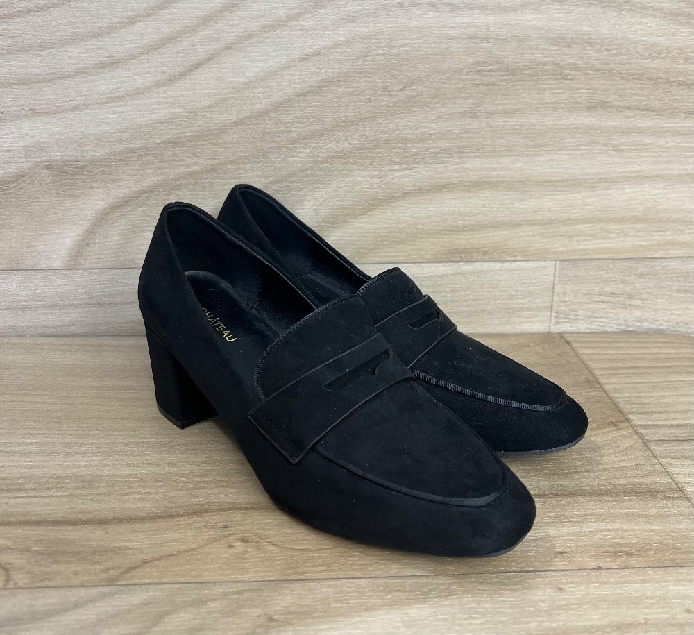 Chaussures Le Château (39/8.5) noires