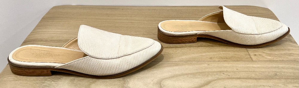 Mules LAUNDRY (8) blanches (effet peau)