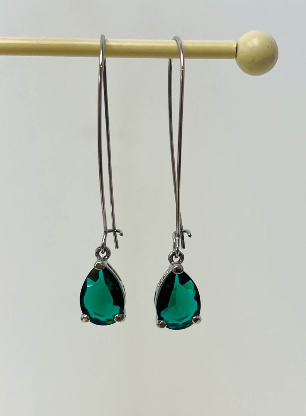 Boucle d'oreille diamant vert