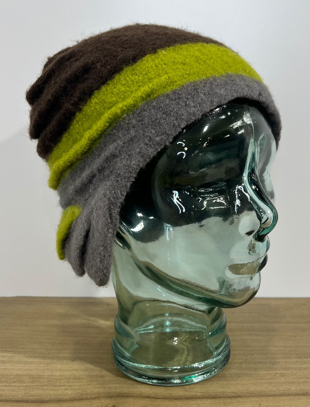 Chapeau Folilaine gris vert brun (laine bouillie)