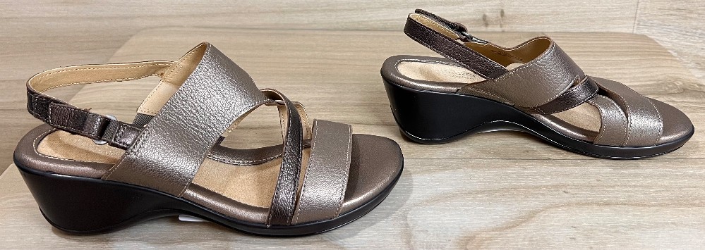 Sandales Naturalizer (5.5) Bronze