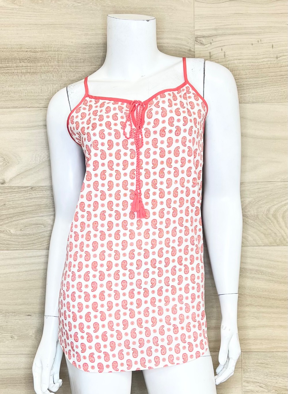 Camisole Ann Taylor (S) blanche avec paisley orangé