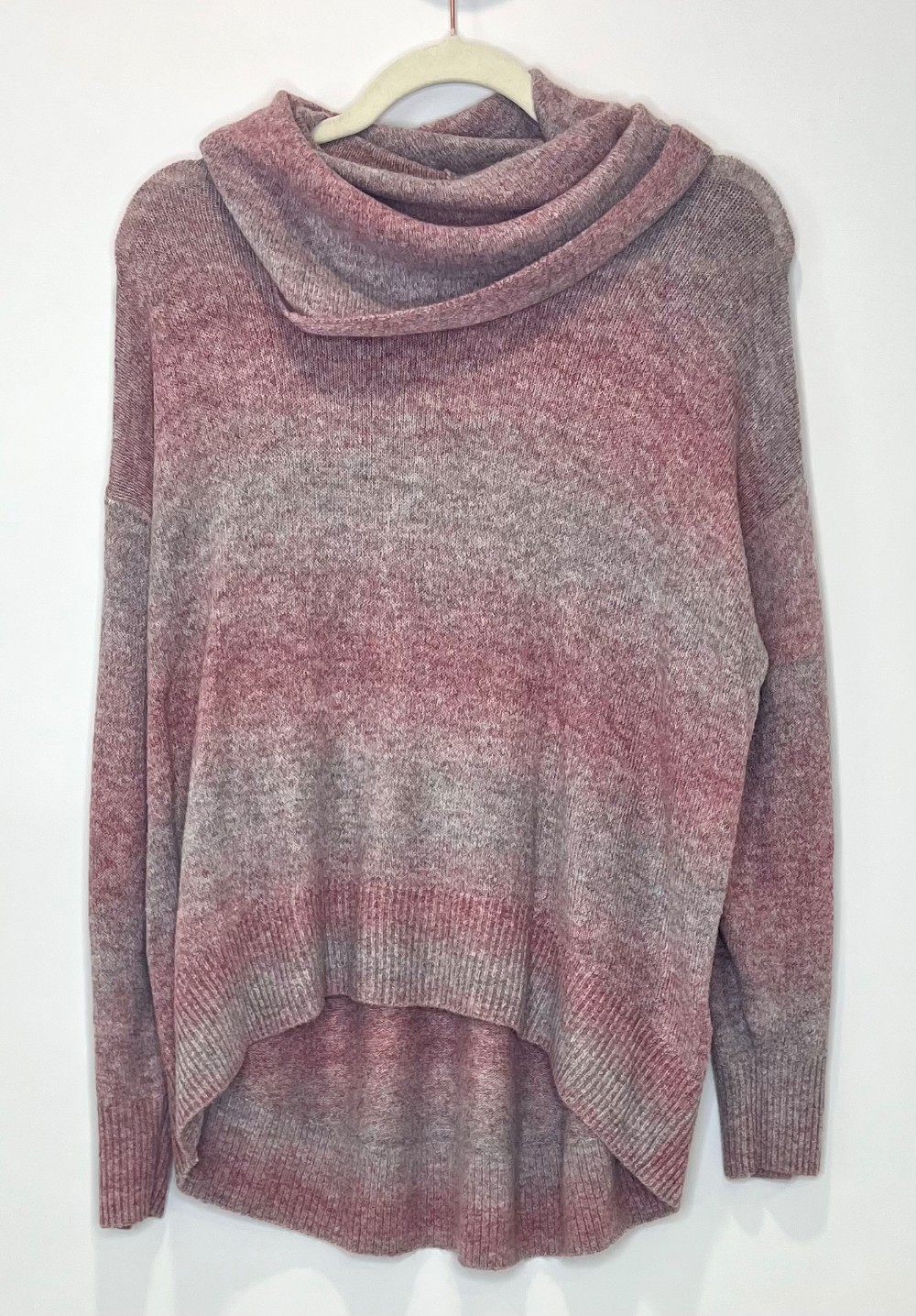 Chandail American Eagle (XS/S) rose (grand col)