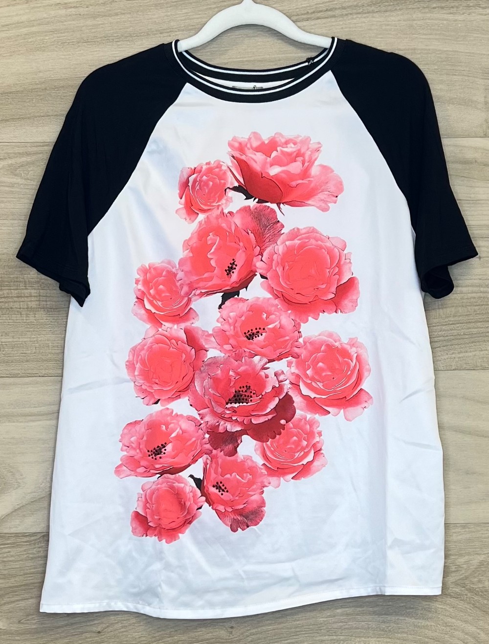 TShirt Tristan (M) Noir Fleurs Corail