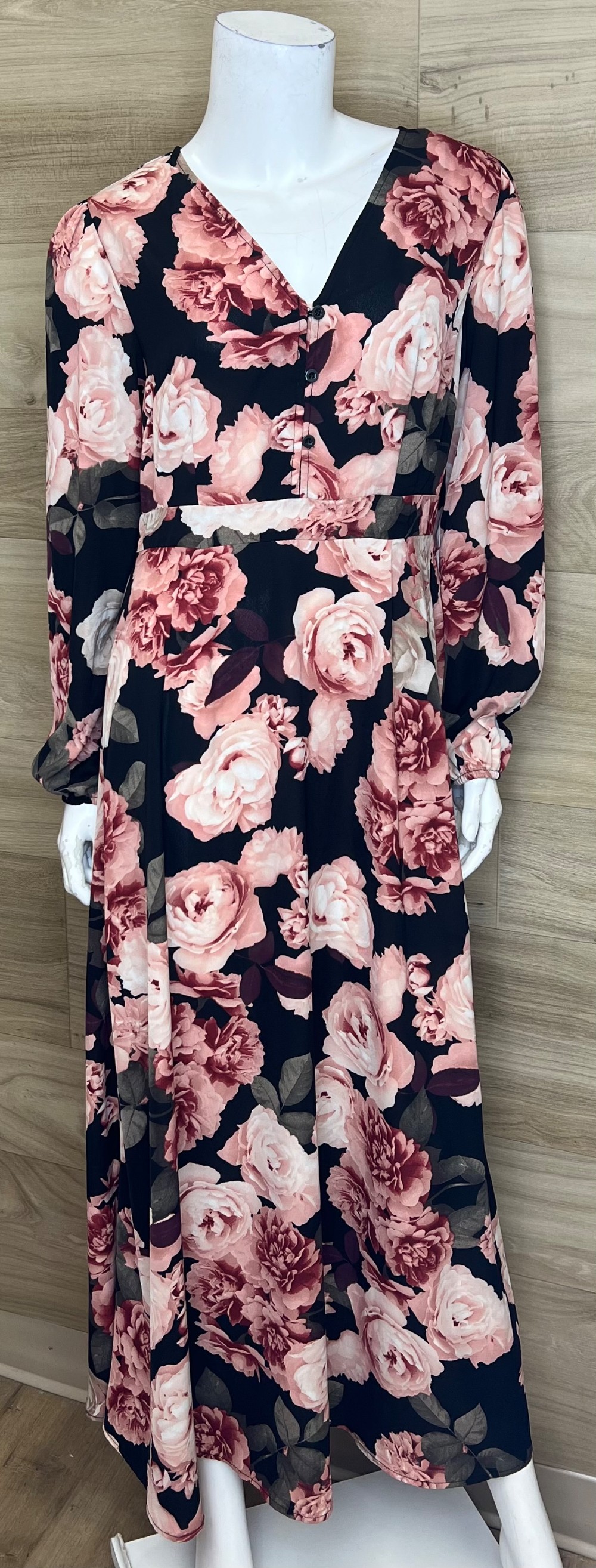 Robe Suzy Shier (M) Noir Fleuri Rose Et Vert