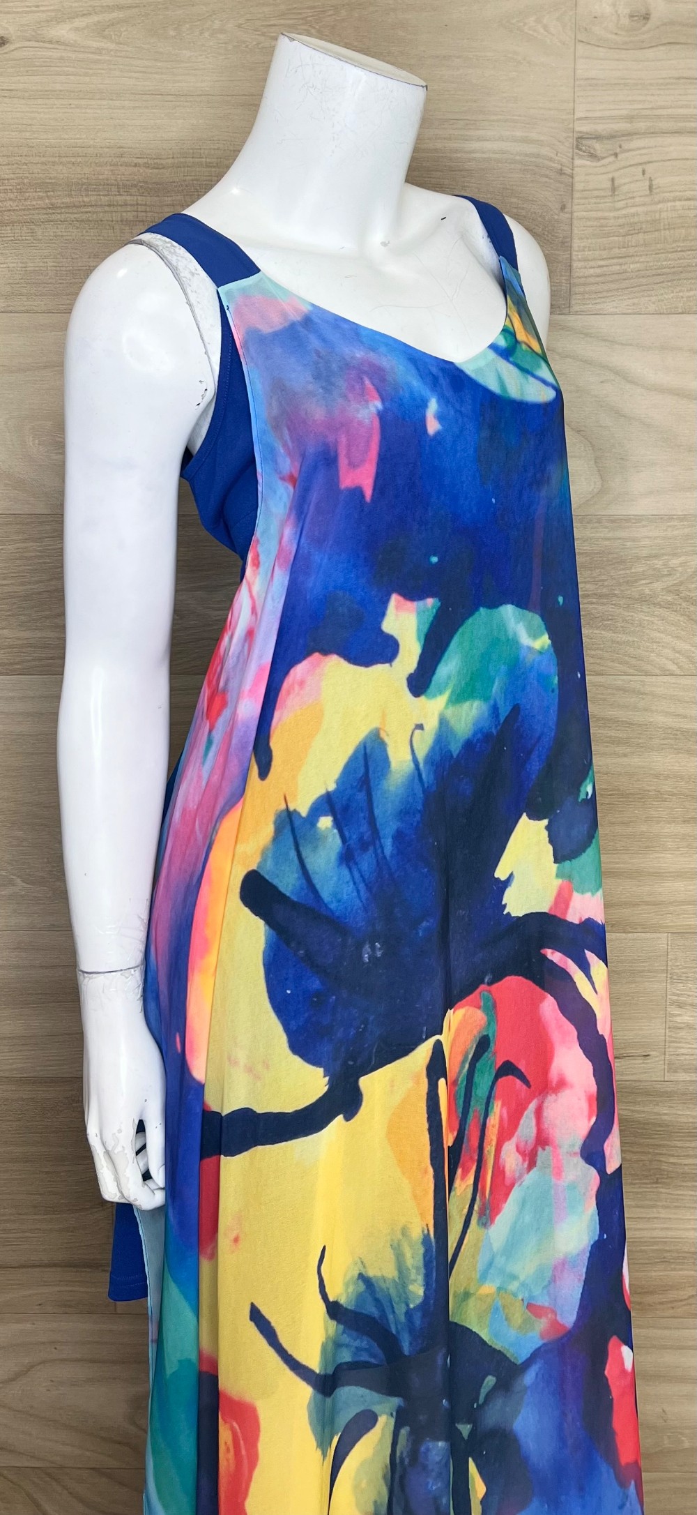 Robe Frank Lyman (M) bleu royal et multicouleurs